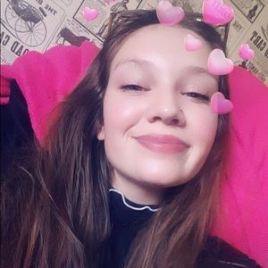 Meet your Posher, Celeste